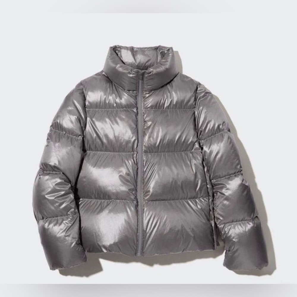 UNIQLO Cropped Ultra Light Down Puffer Jacket, size Medium